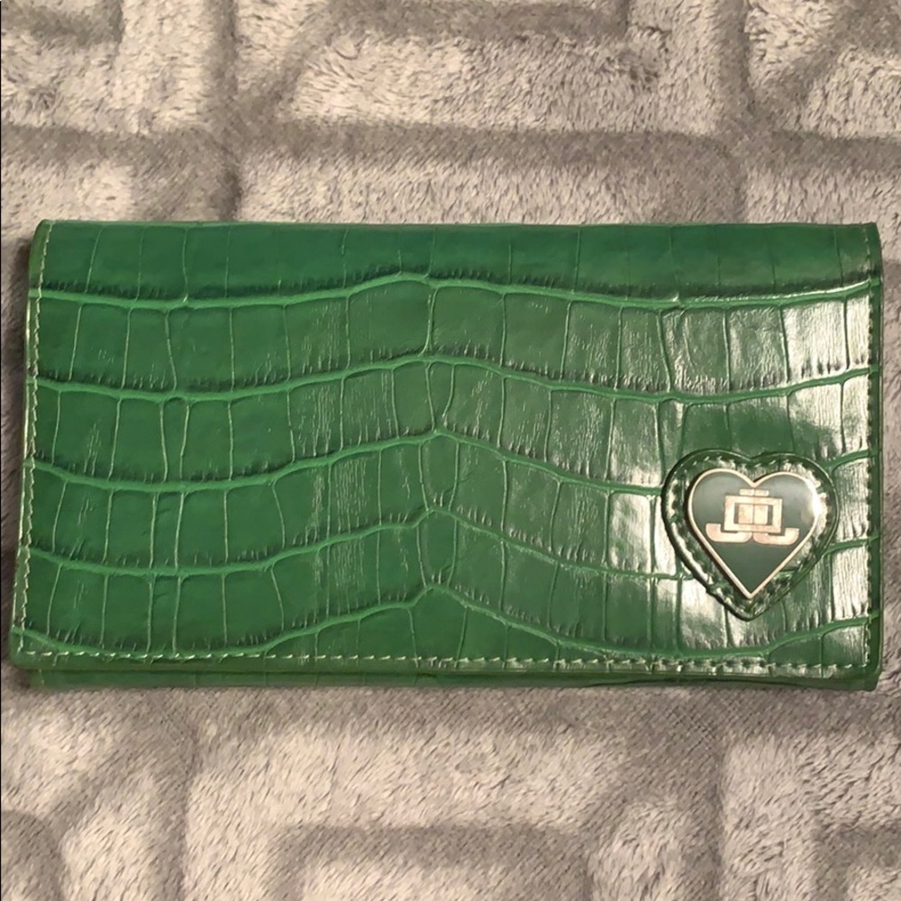 GREEN JENNIFER LOPEZ WALLET